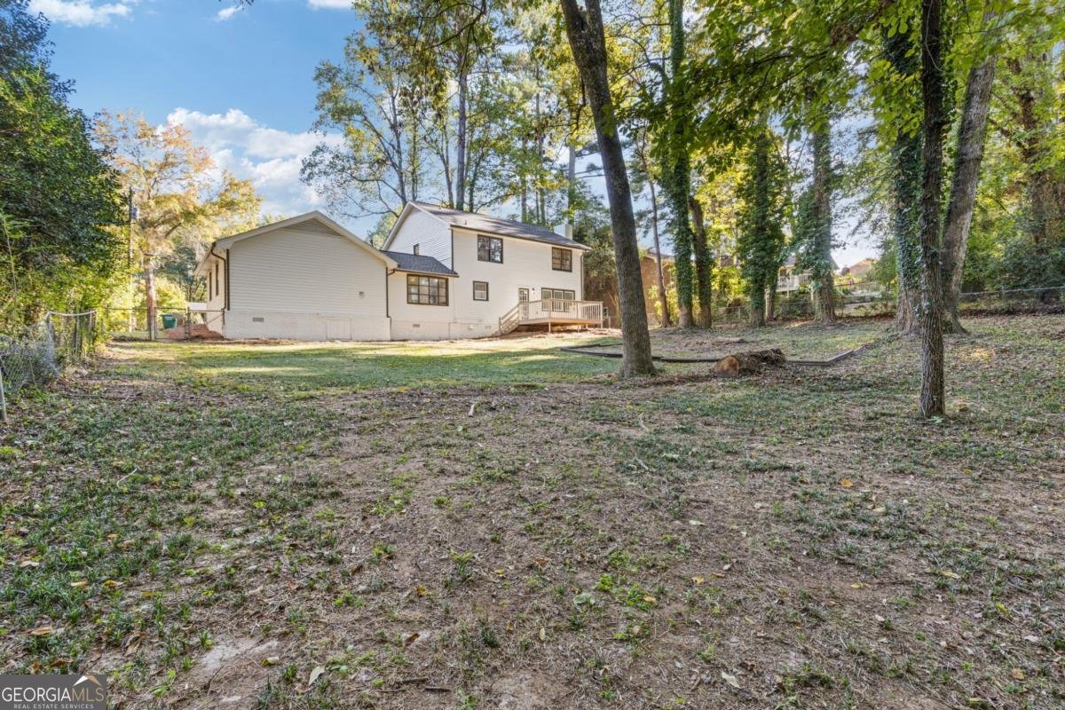 4045 White Oak Lane Lilburn - 45