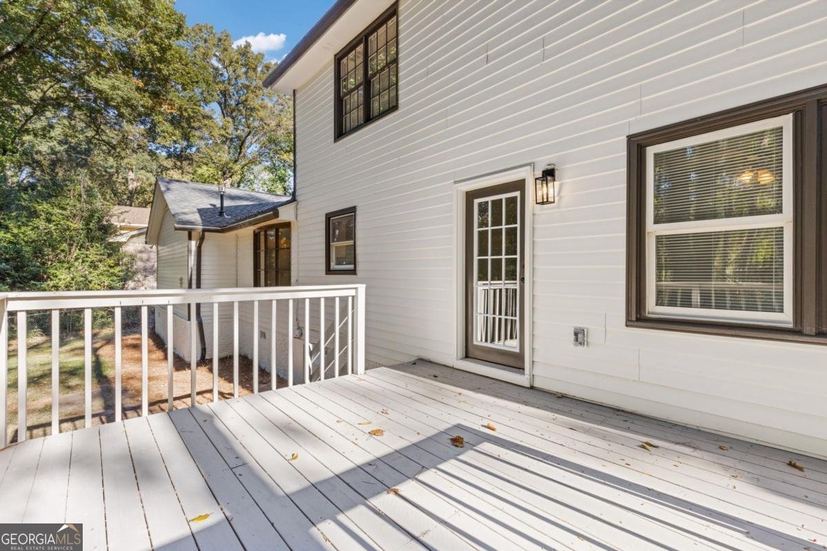 4045 White Oak Lane Lilburn - 47