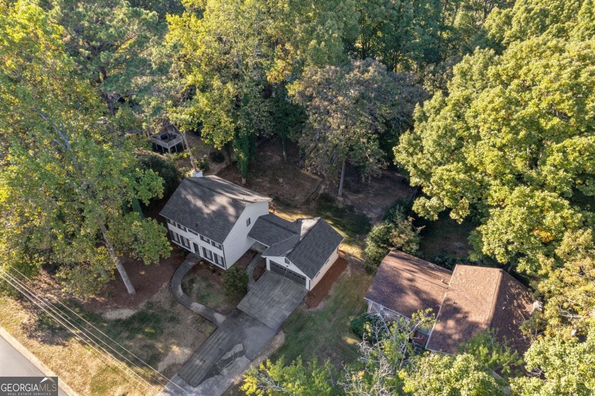 4045 White Oak Lane Lilburn - 50