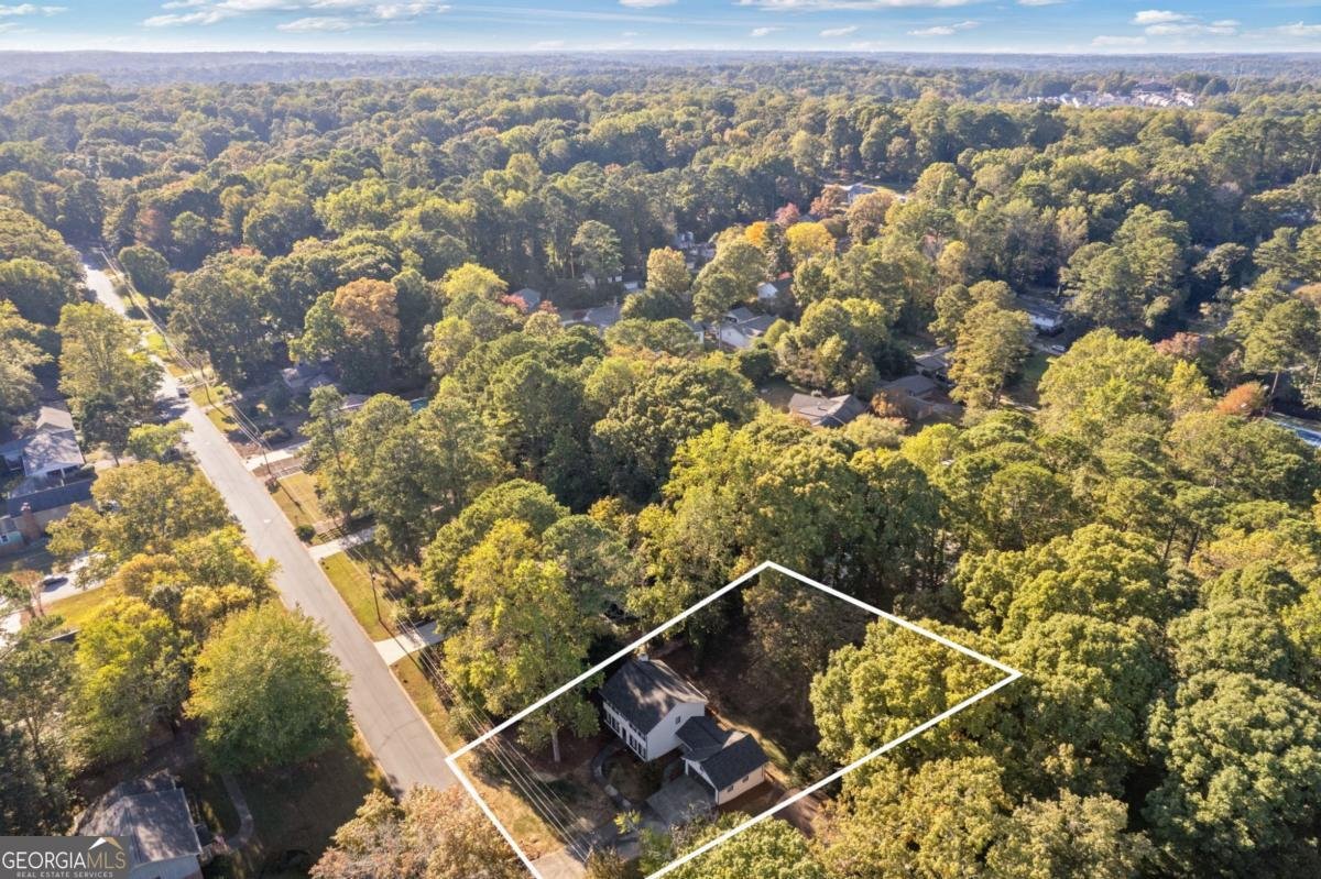 4045 White Oak Lane Lilburn - 52