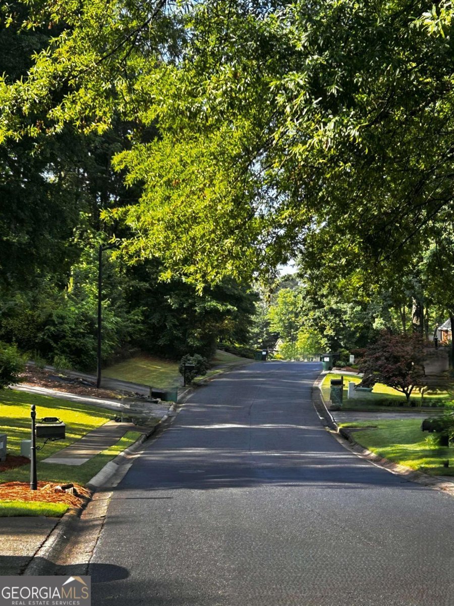 4468 Windsor Oaks Drive Marietta - 49