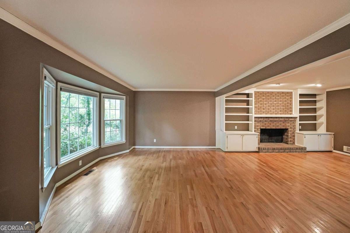 295 LAKEMONT Drive Roswell - 10