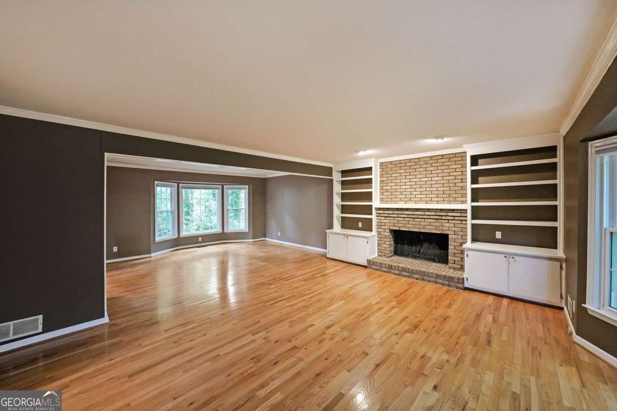 295 LAKEMONT Drive Roswell - 13