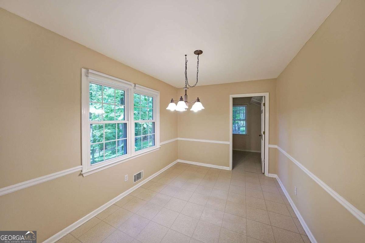 295 LAKEMONT Drive Roswell - 16
