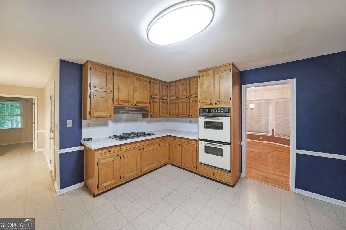 295 LAKEMONT Drive Roswell - 20