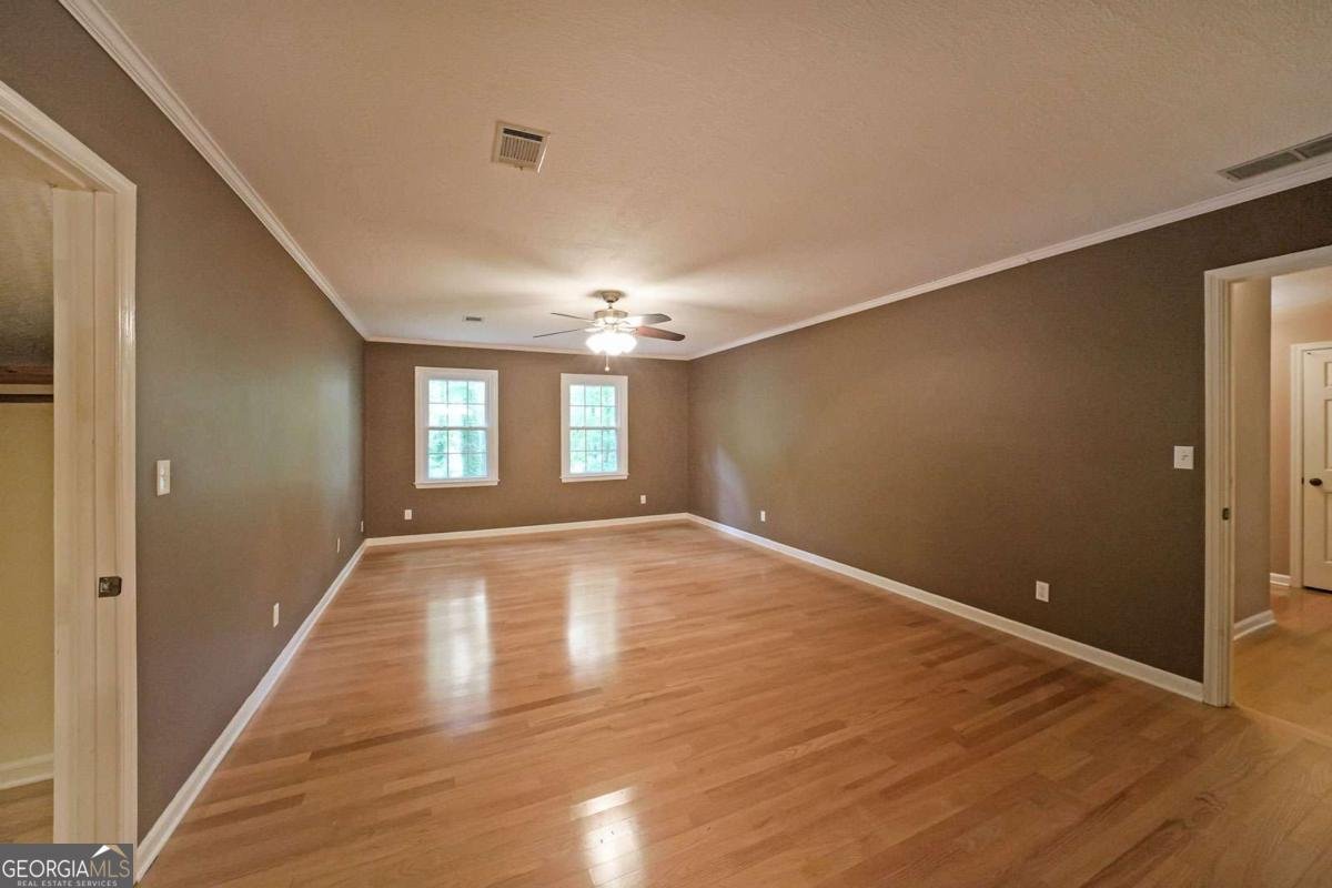 295 LAKEMONT Drive Roswell - 21