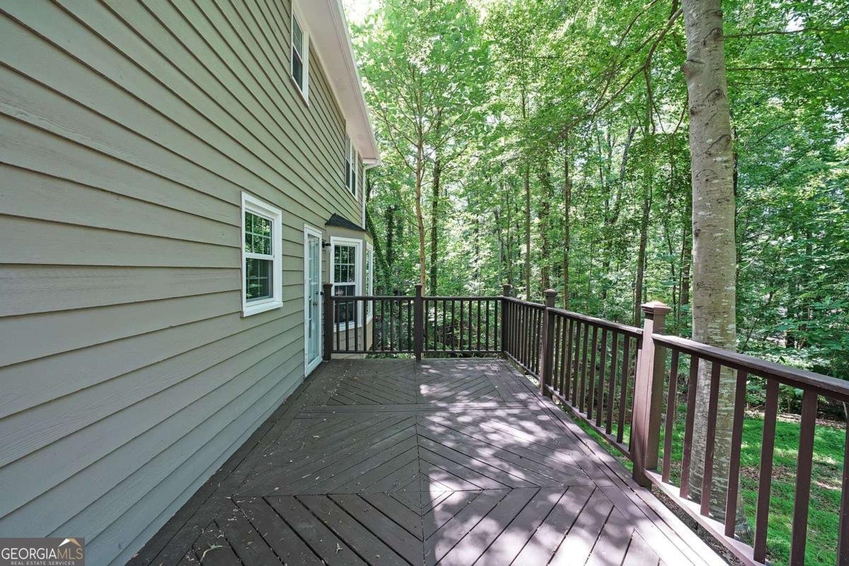 295 LAKEMONT Drive Roswell - 35