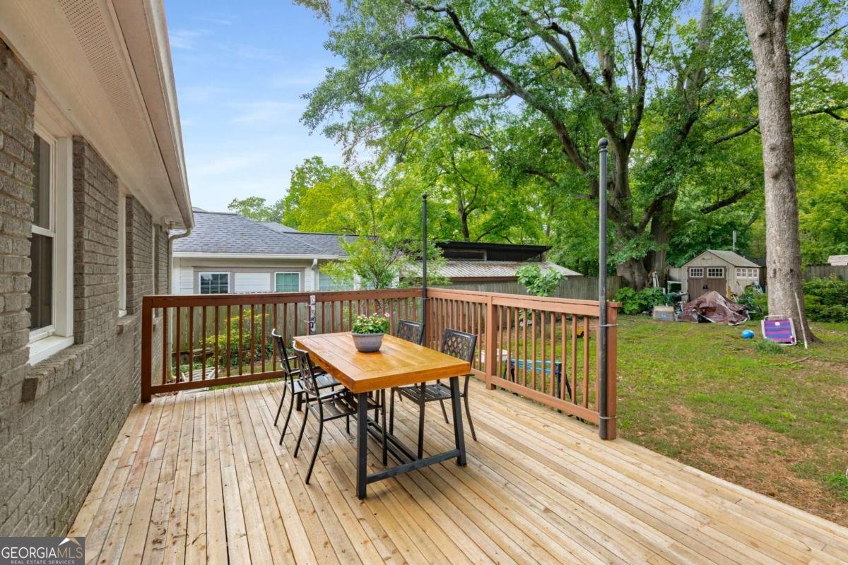 2486 Memorial Drive Atlanta - 32