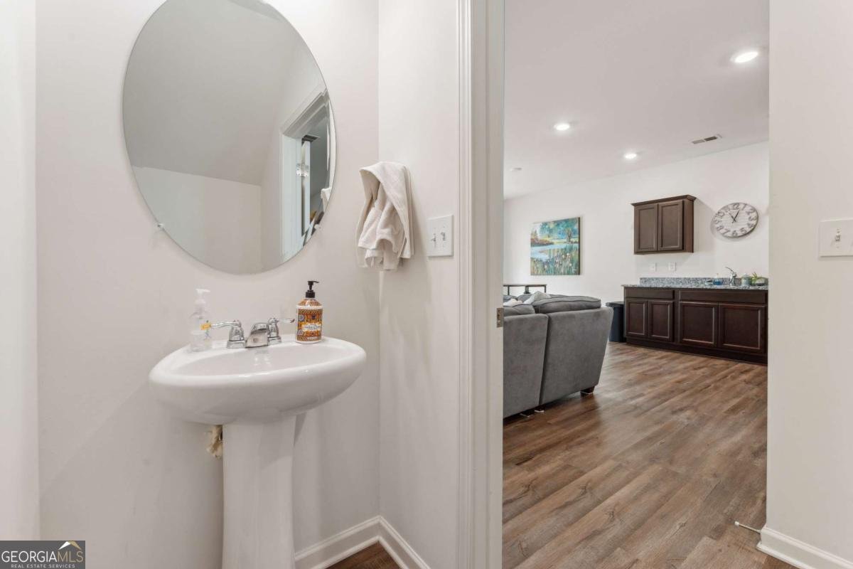 216 Grand Central Way Cartersville - 9