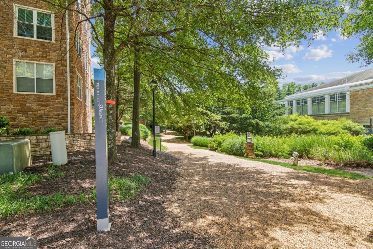 10 Perimeter Summit Boulevard Brookhaven - 36