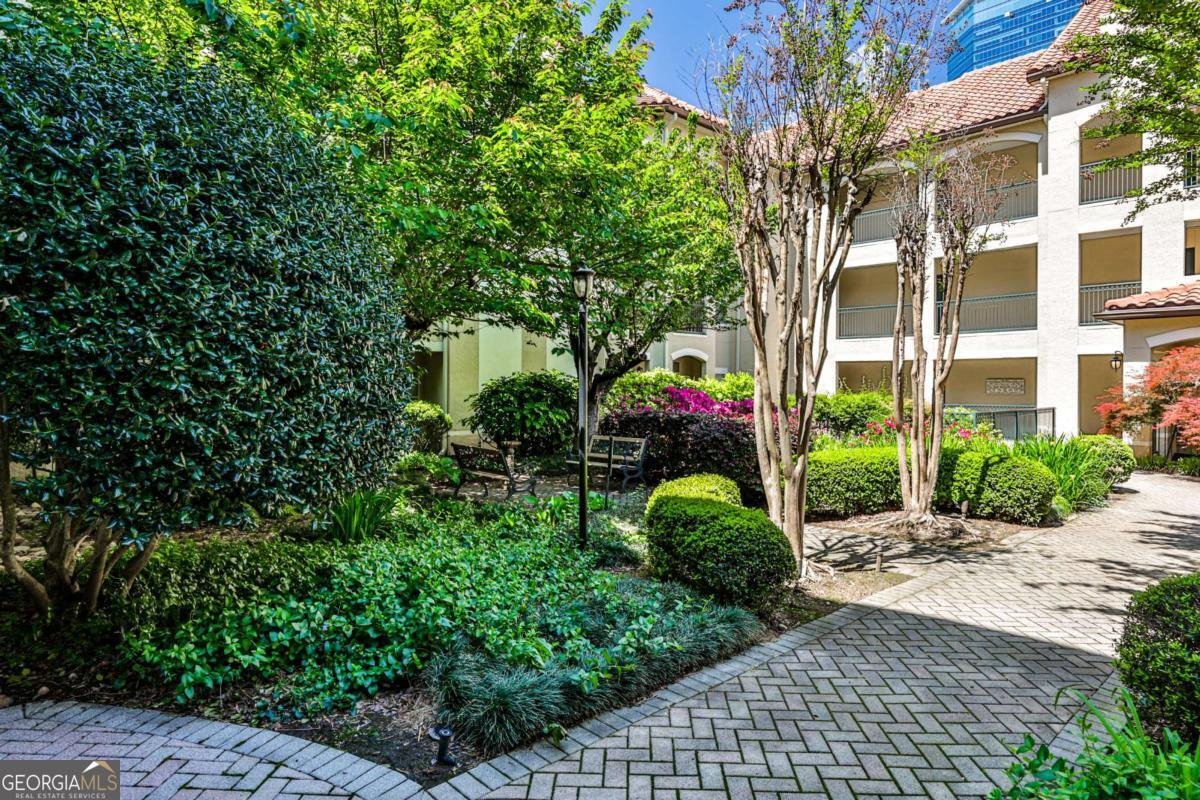 955 Juniper Street Atlanta - 24