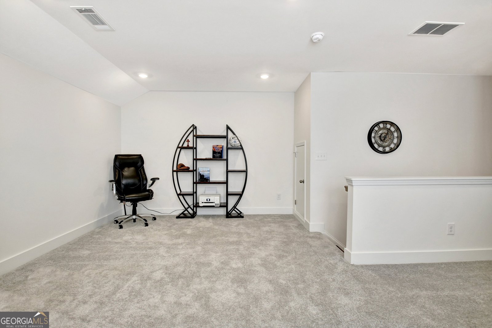 82 Airmont Drive Sharpsburg - 42