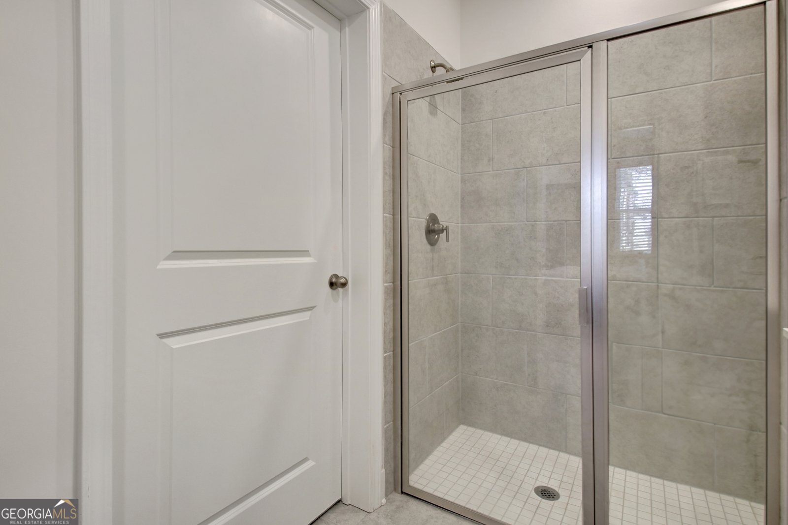 82 Airmont Drive Sharpsburg - 6