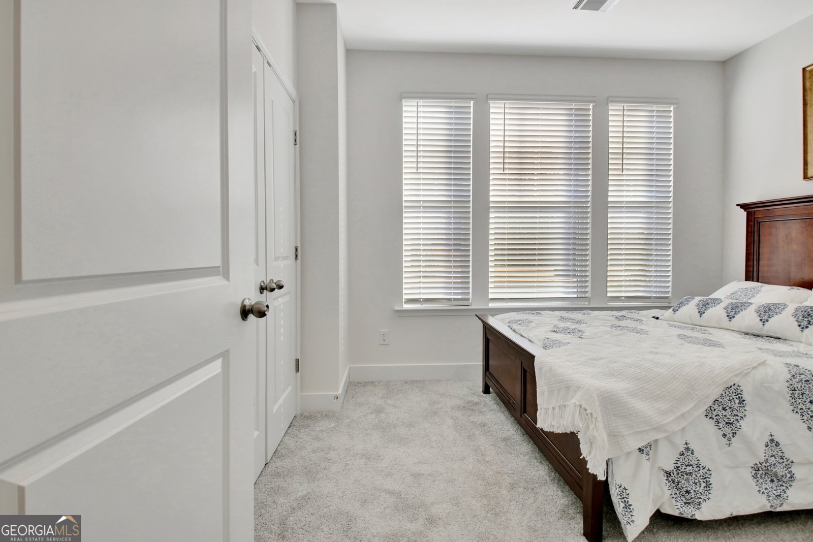 82 Airmont Drive Sharpsburg - 9