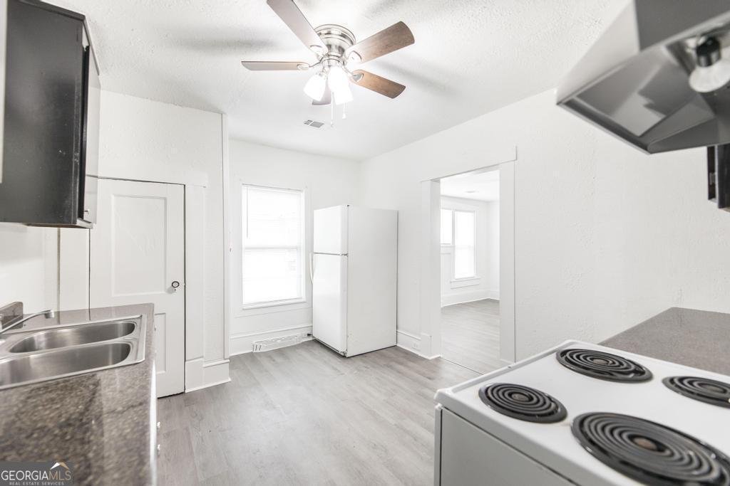 656 Villa Crest Avenue Macon - 21