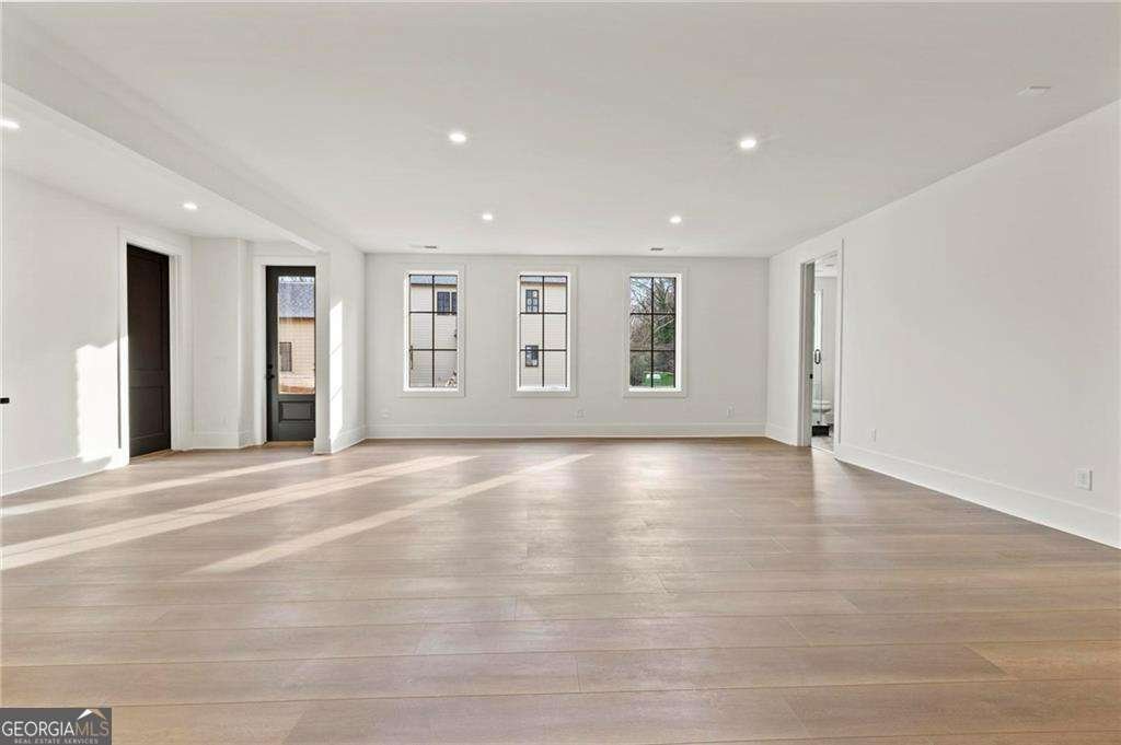 56 Pine Street Roswell - 58