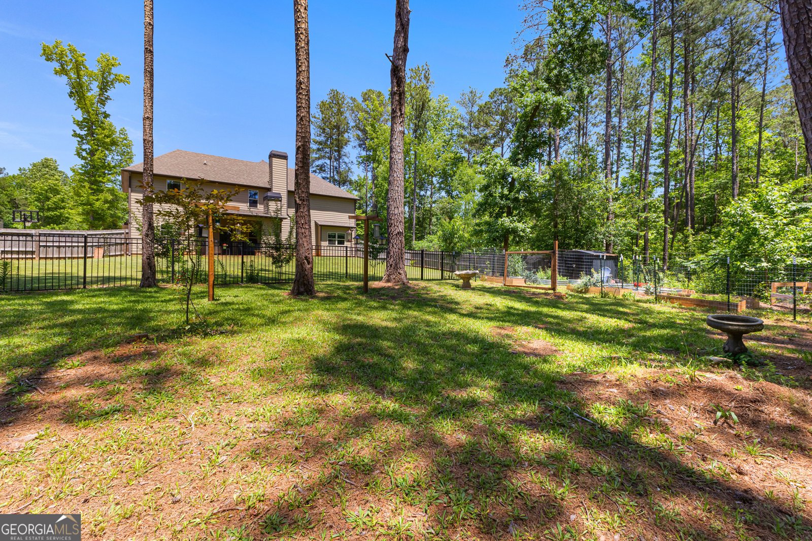 105 Turnberry Trace Sharpsburg - 27
