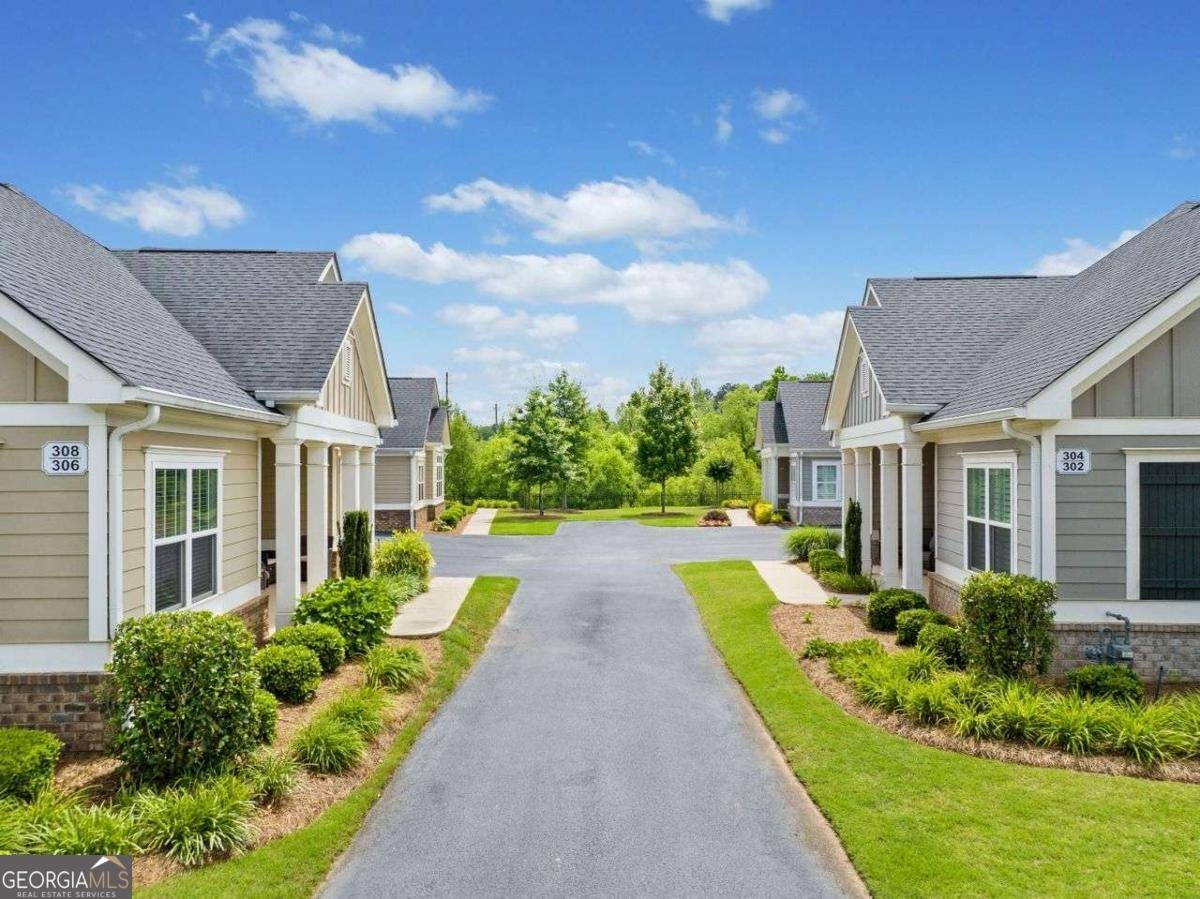 306 Cherokee Station Circle Woodstock - 33