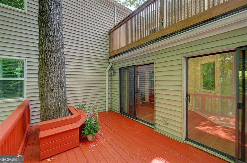 24 Dunwoody Springs Drive Atlanta - 27