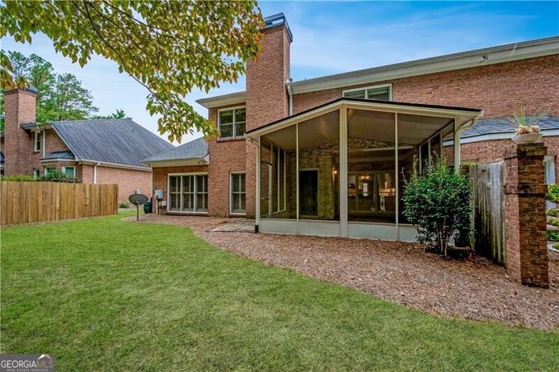 8675 Hope Vine Roswell - 44