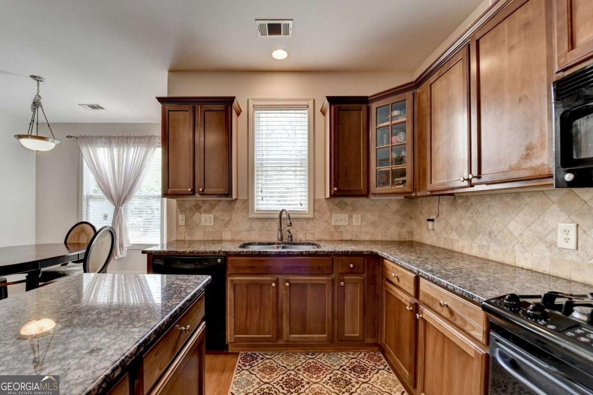 25 KAKTOVIC Court Grayson - 25
