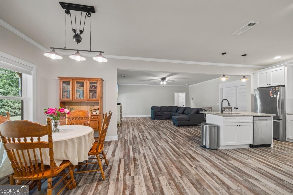 726 Swilling Road Eastanollee - 65
