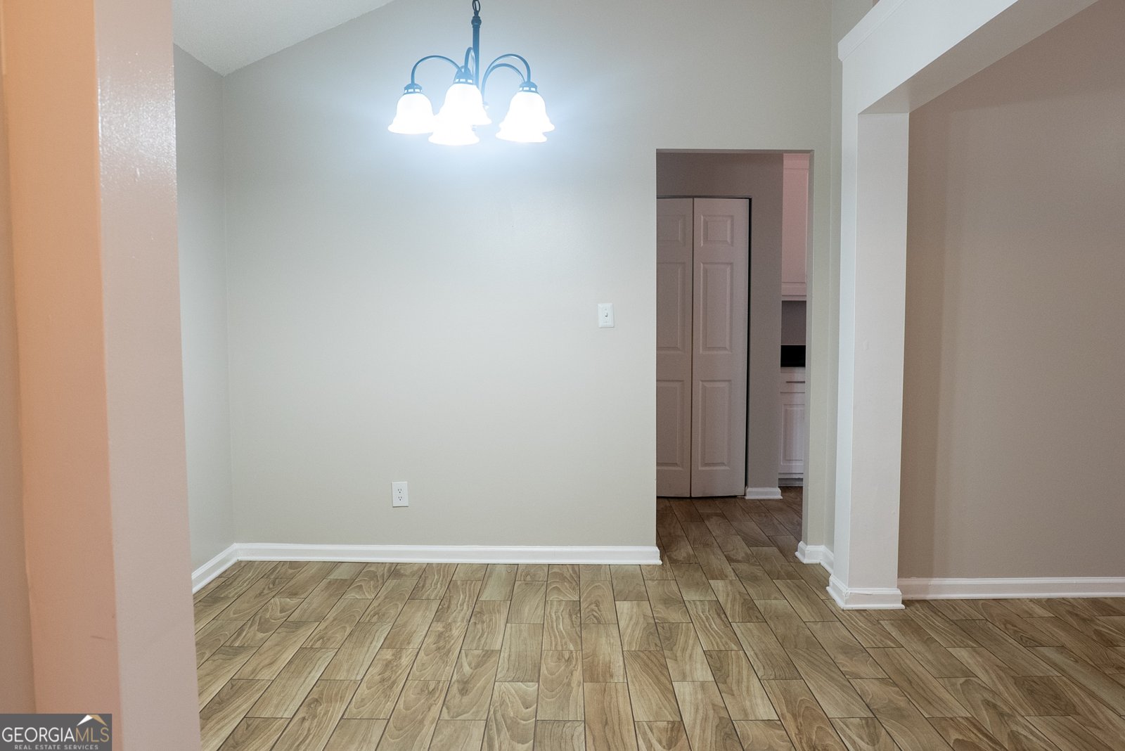 4016 Meadow Glen Way Fairburn - 8