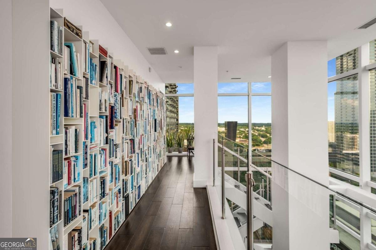 45 Ivan Allen Jr Boulevard Atlanta - 27