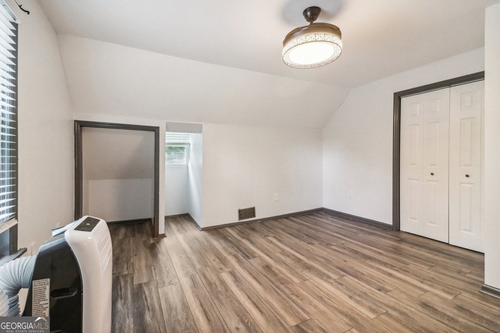 1393 Westview Drive Atlanta - 29