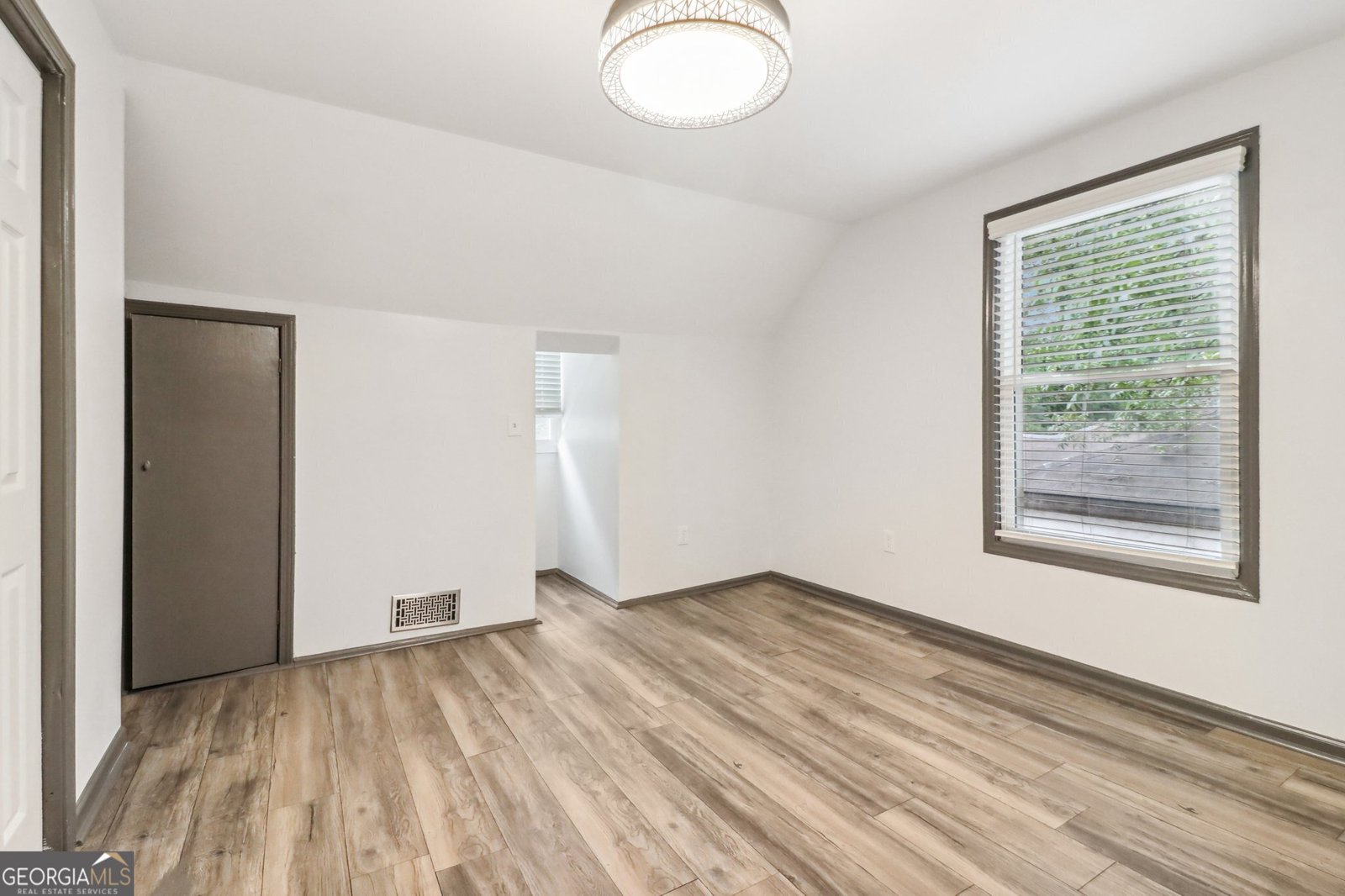 1393 Westview Drive Atlanta - 35