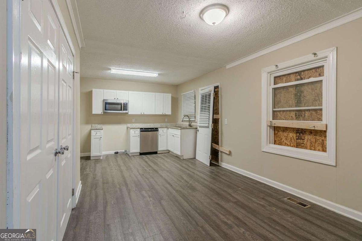 1906 Oak Valley Road Decatur - 4