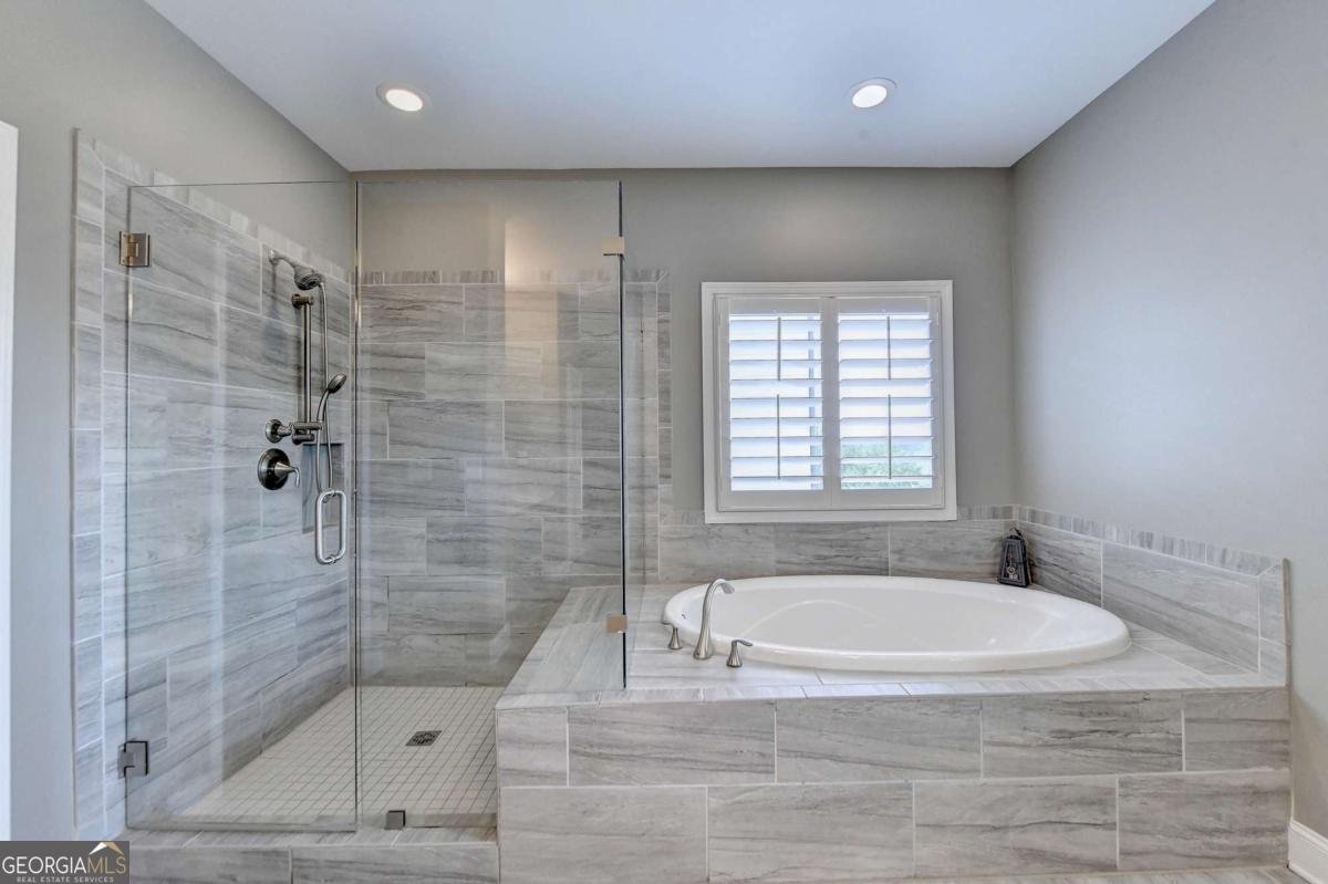 828 Olmsted Lane Duluth - 4