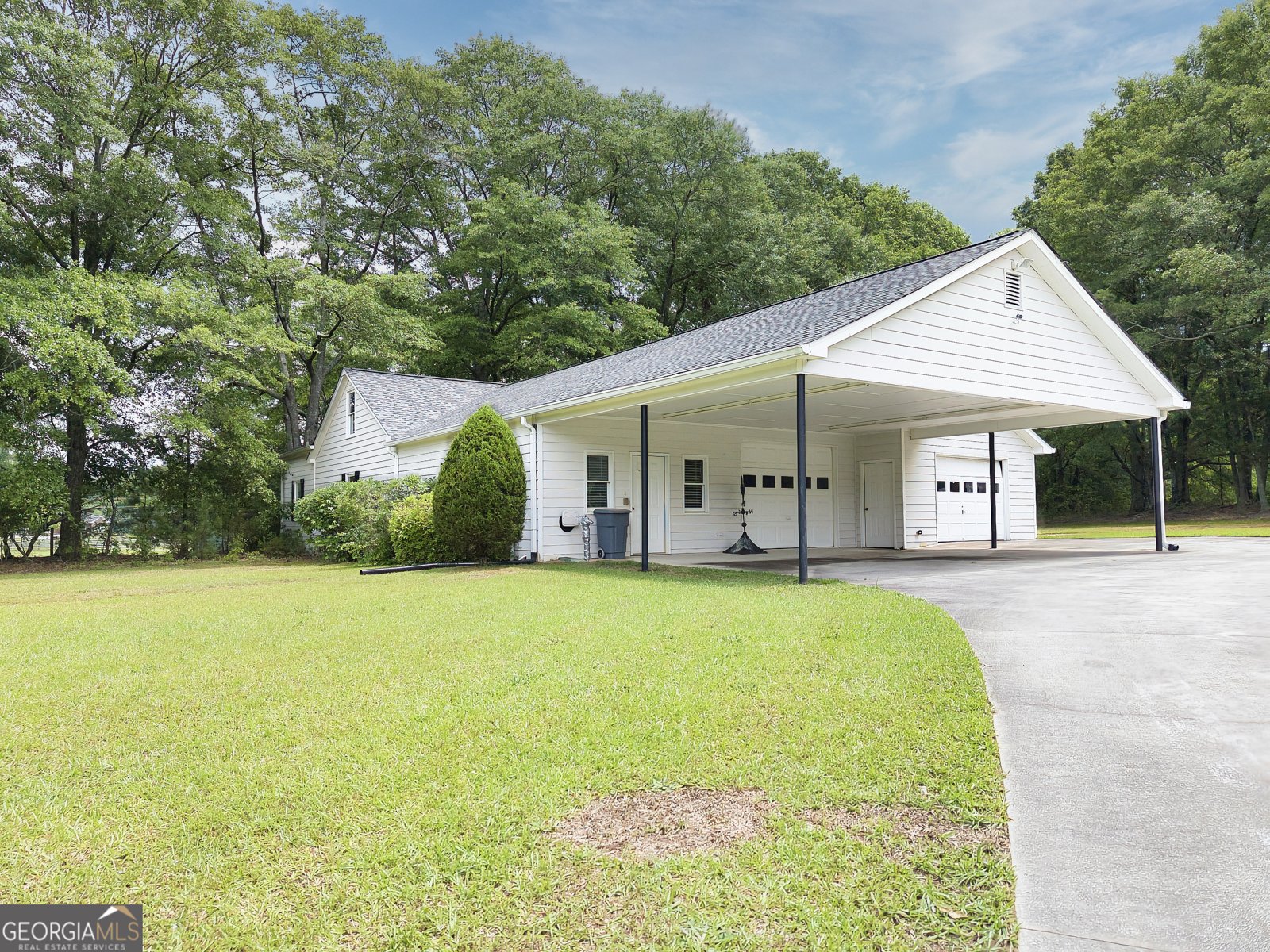 2759 Bay Ridge Drive Loganville - 43