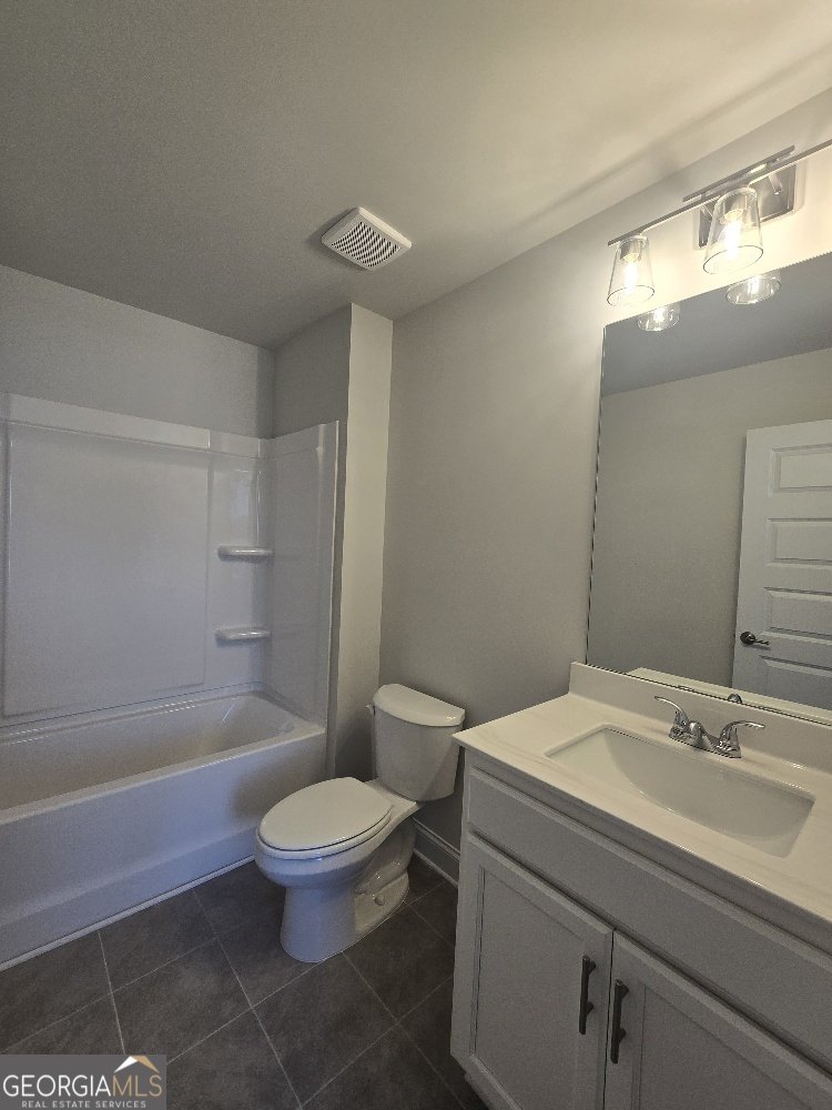 34 COOPER Drive Mansfield - 24