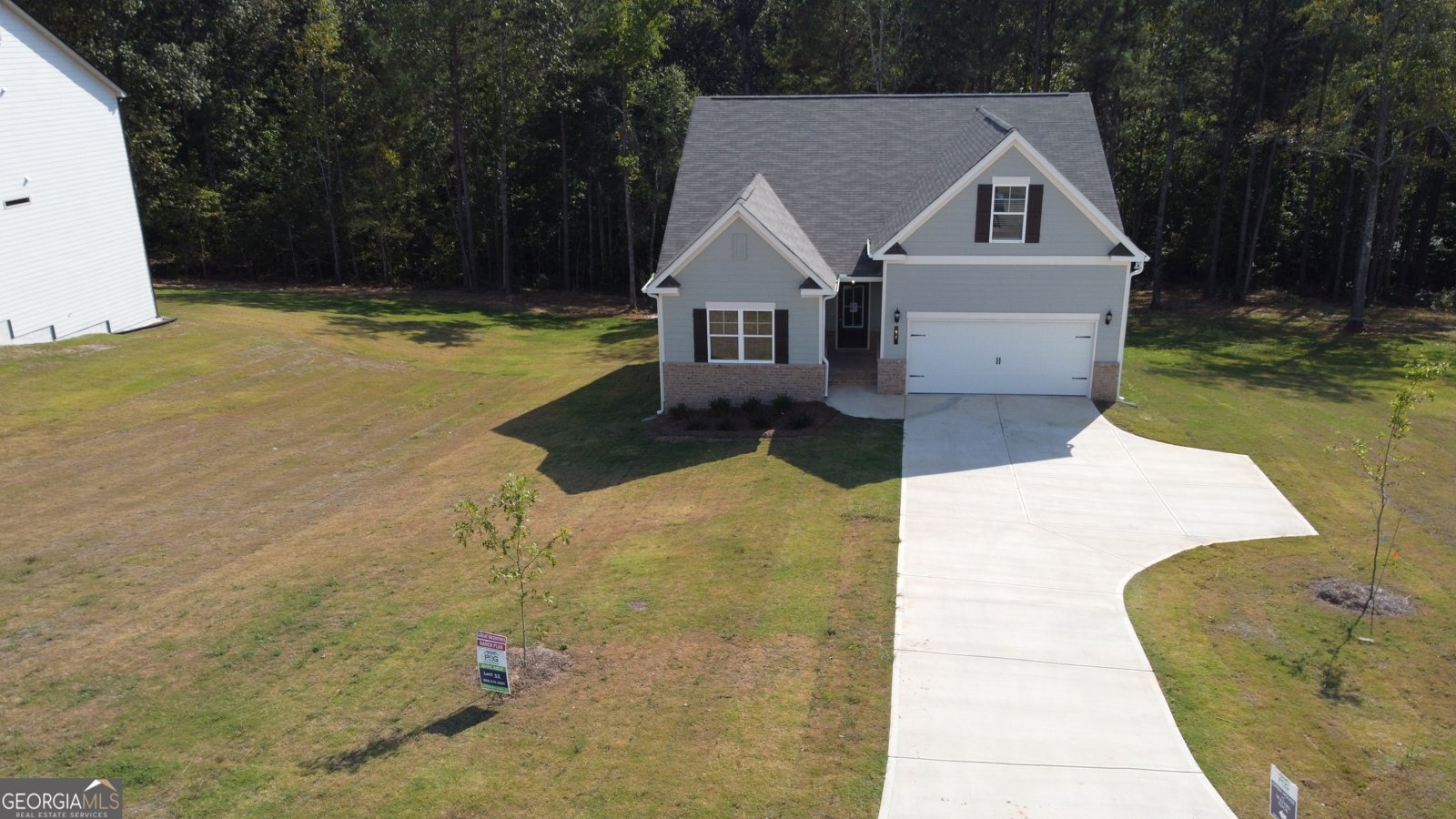 34 COOPER Drive Mansfield - 37