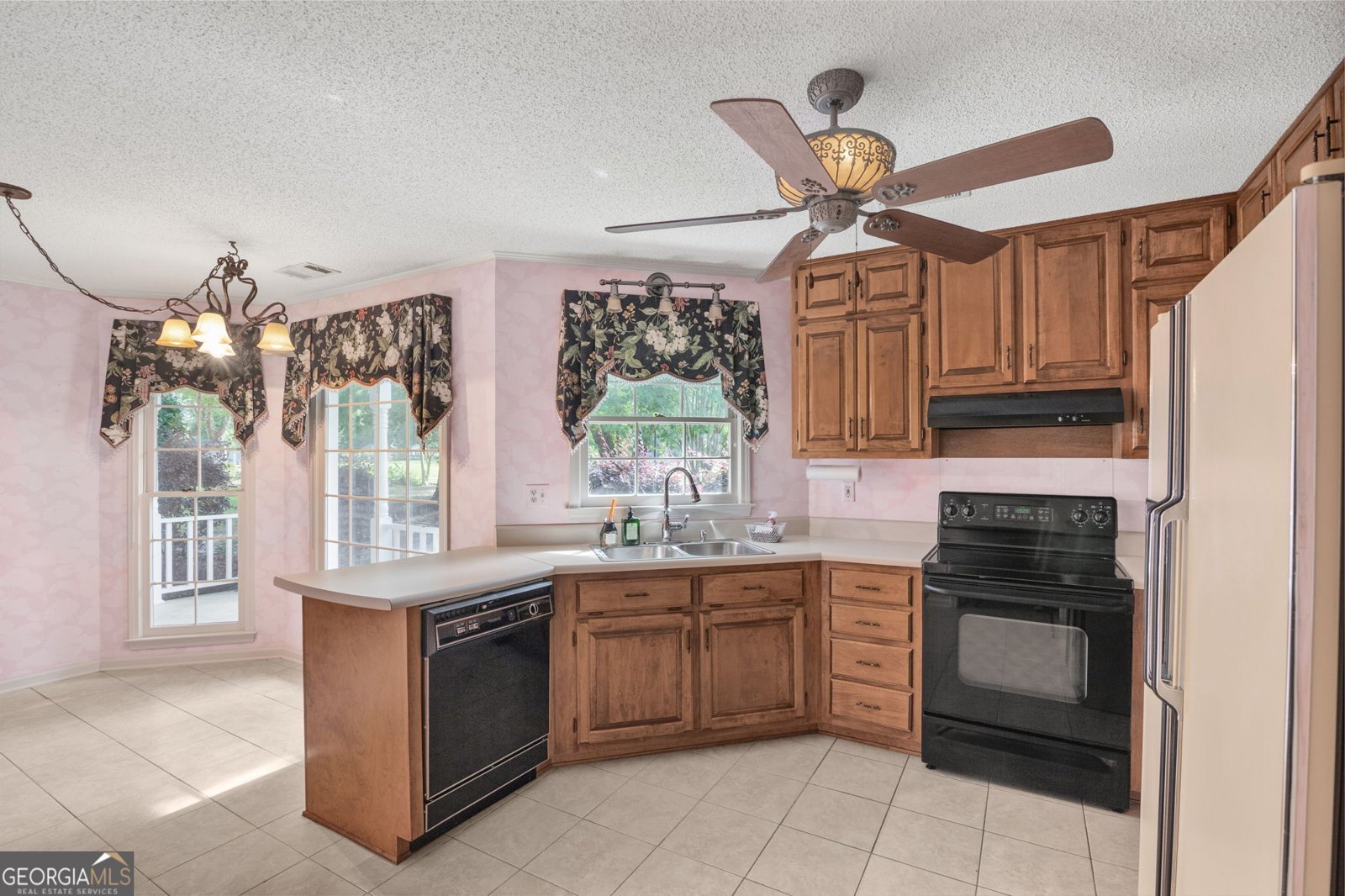 19 Indian Bluff Drive Sharpsburg - 2