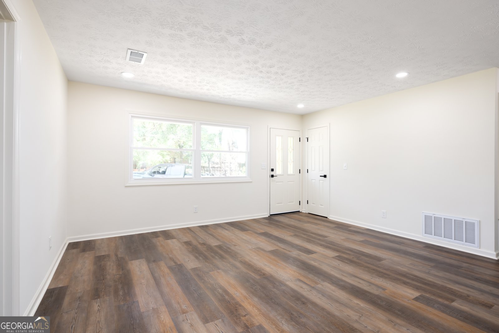 754 Wright Drive Columbus - 3