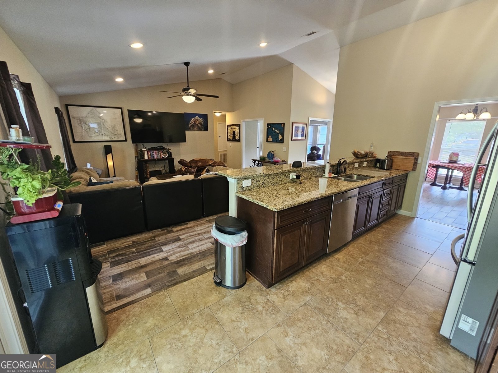 208 Woodvalley Drive Kingsland - 10