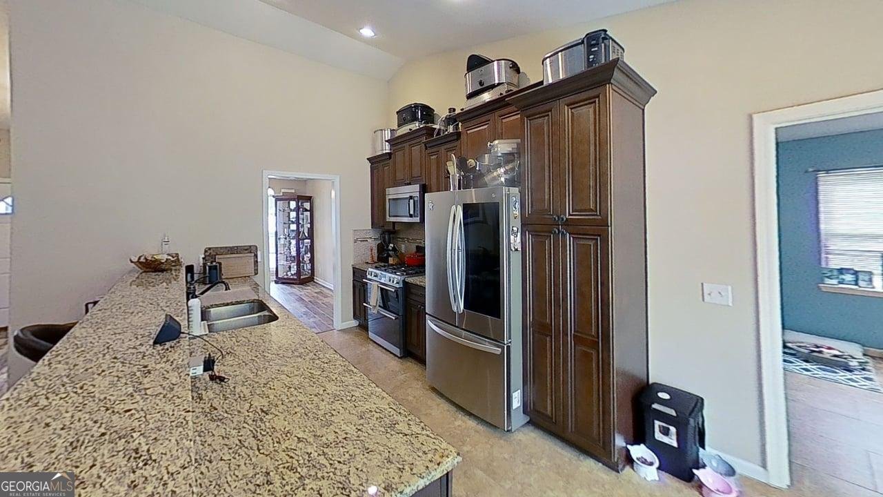 208 Woodvalley Drive Kingsland - 11