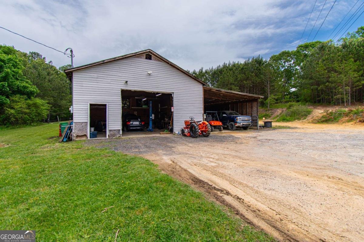 4330 Joe Frank Harris Parkway Adairsville - 42