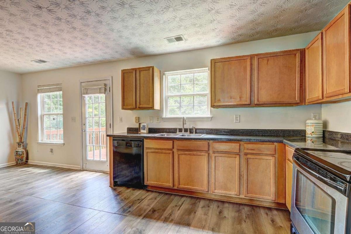 347 Cobblestone Court Hampton - 11