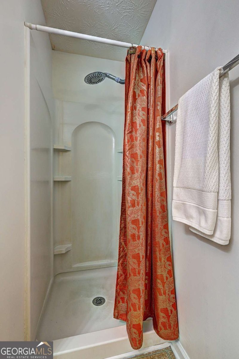 347 Cobblestone Court Hampton - 19