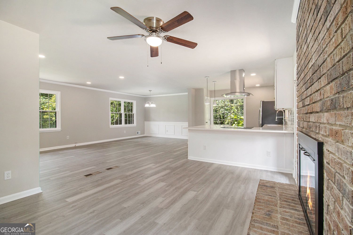 530 Village Green Court Lilburn - 11