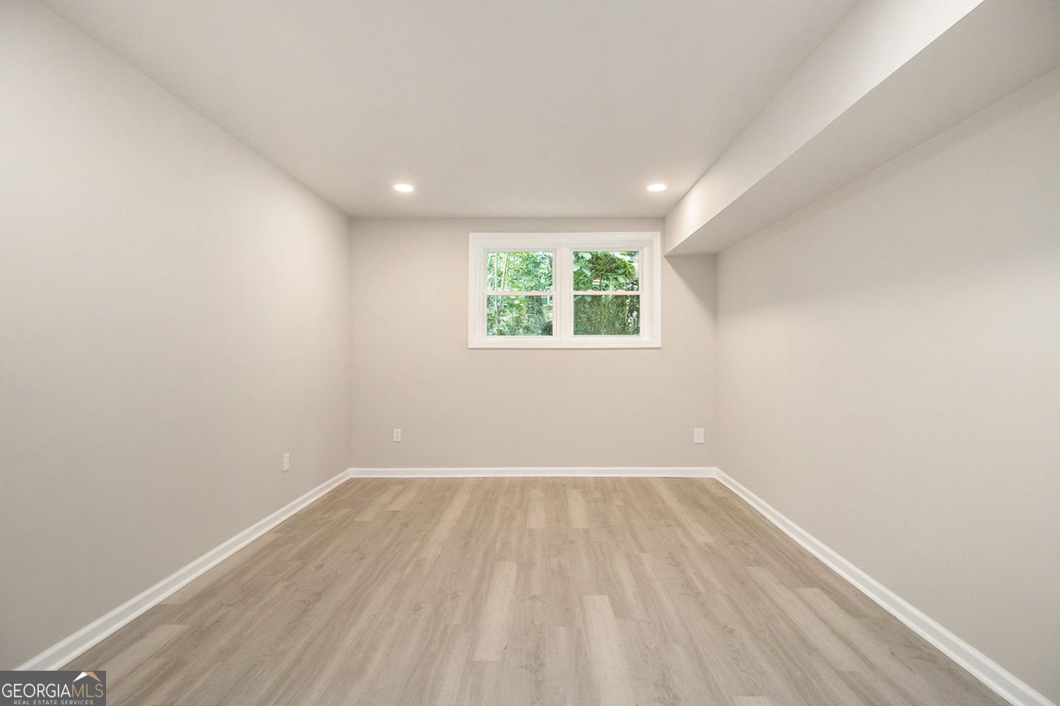 530 Village Green Court Lilburn - 24