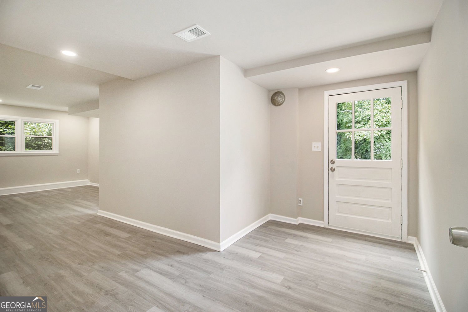 530 Village Green Court Lilburn - 27