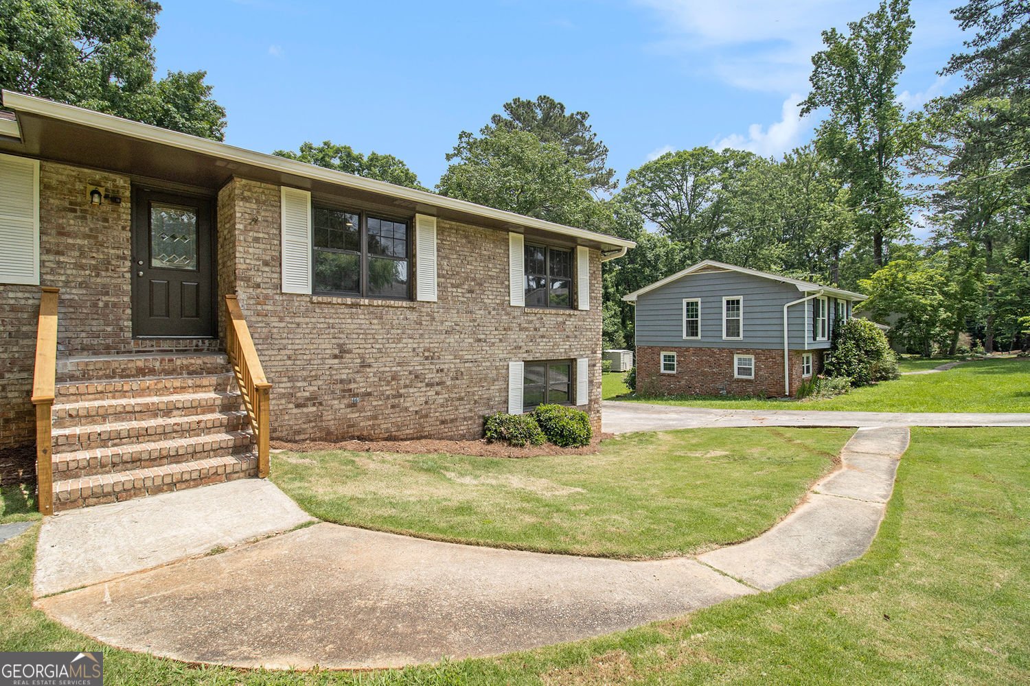 530 Village Green Court Lilburn - 3