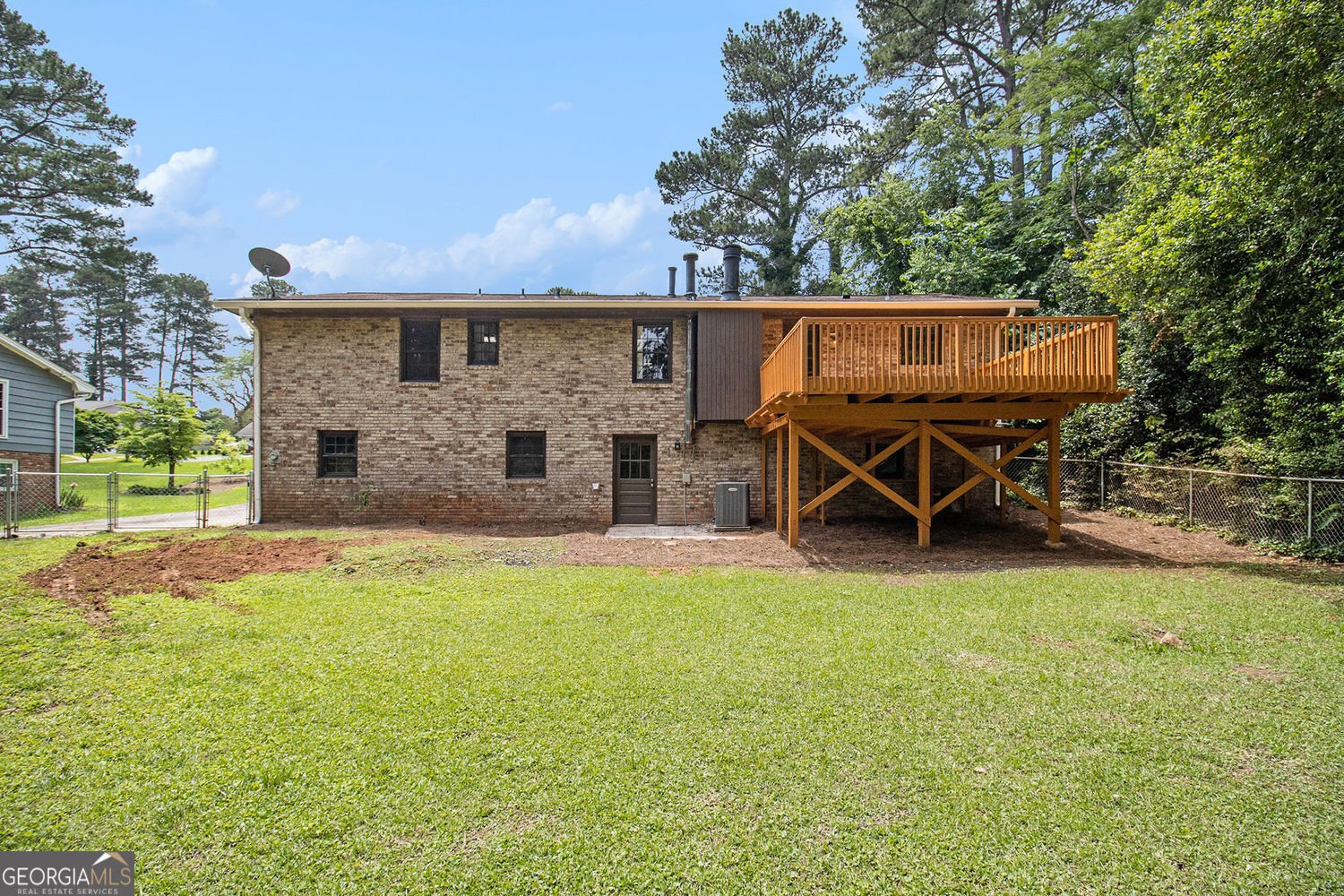 530 Village Green Court Lilburn - 30
