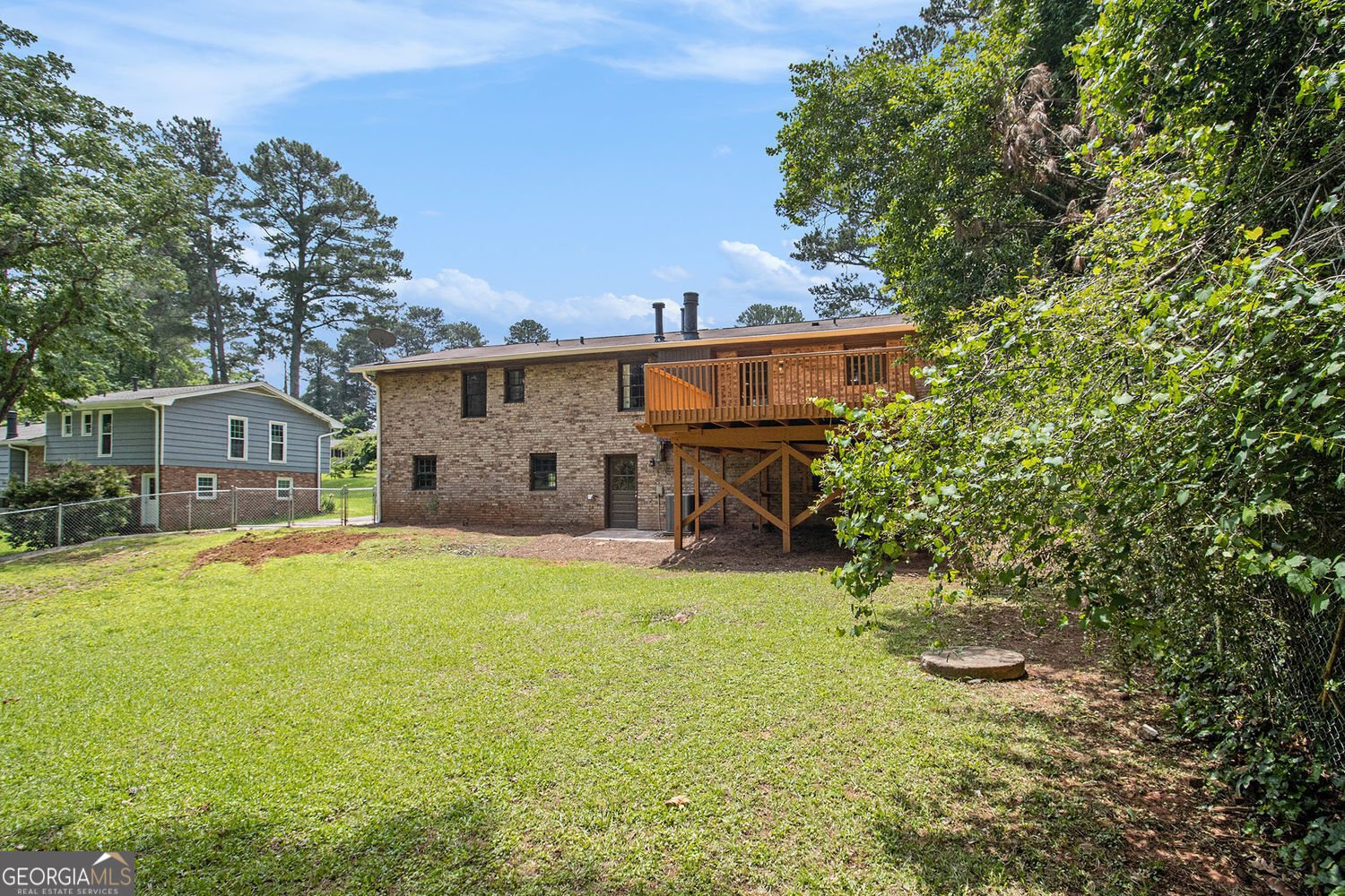 530 Village Green Court Lilburn - 31