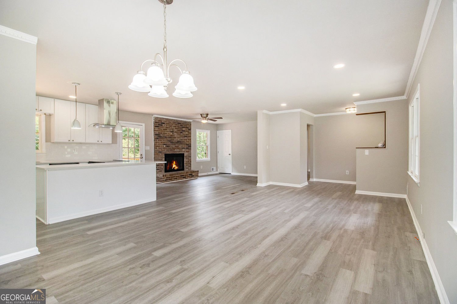 530 Village Green Court Lilburn - 7
