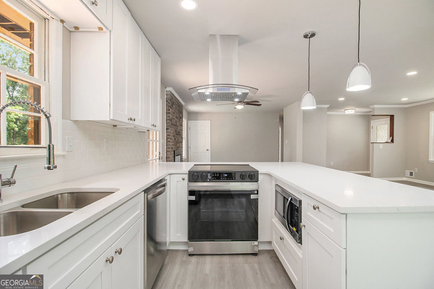 530 Village Green Court Lilburn - 9
